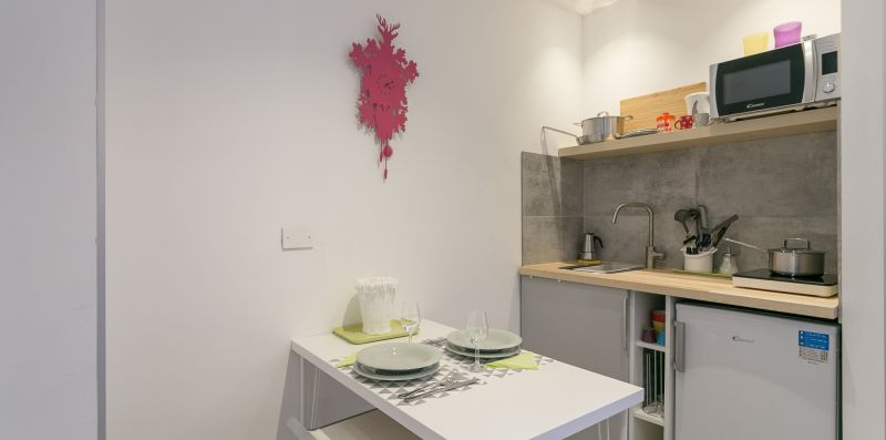 A modern nest In Milan! - NETFLIX wifi AC - We Rent Italy