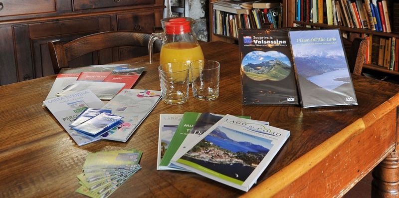 Stanza del Conte - B&B Rocca di Bajedo - You in Italy